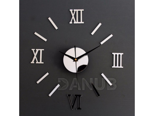 Nástěnné hodiny s římskými číslicemi - stříbrné