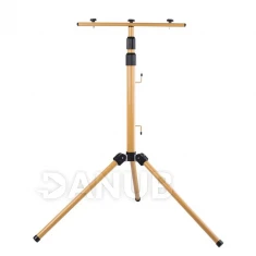 Trojnožka pro dva reflektory