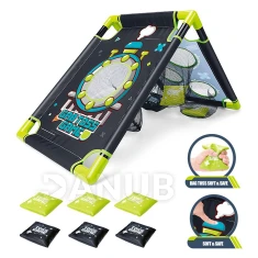 Arkádová hra házení pytlů na cíl