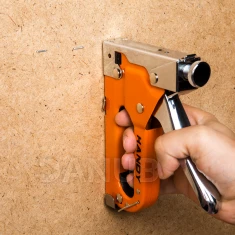 Sada ruční sešívačky v kufříku - sešívačka + 3 druhy náplní