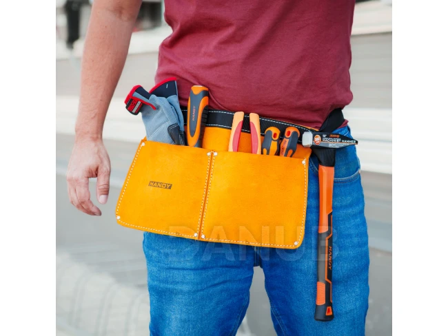 Kožený pásek na nářadí – 35 x 20 cm – 2 kapsy