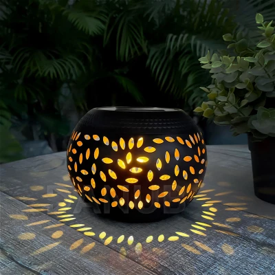 Solární dekorační lampa – s efektem plamene – 12 žlutých LED – 15 x 15 x 11 cm