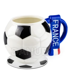 Fotbalový hrnek se šálou Francie a fotbalová podložka