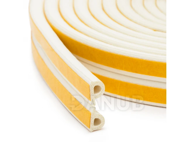 Samolepící izolace na dveře/okno