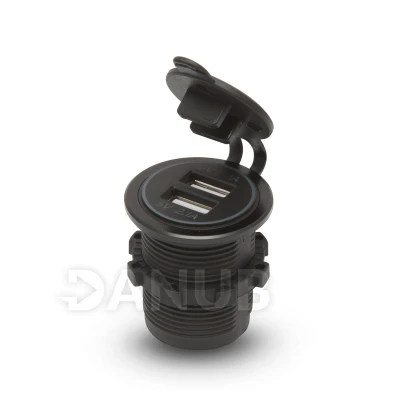 USB zásuvka vestavná na místo autozapalovače