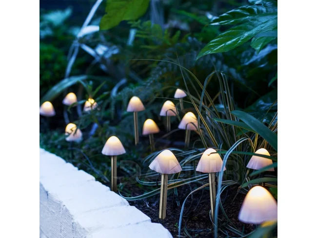 LED solární lampa - 12 ks mini hřibů - teplá bílá - 24 cm x 4 m